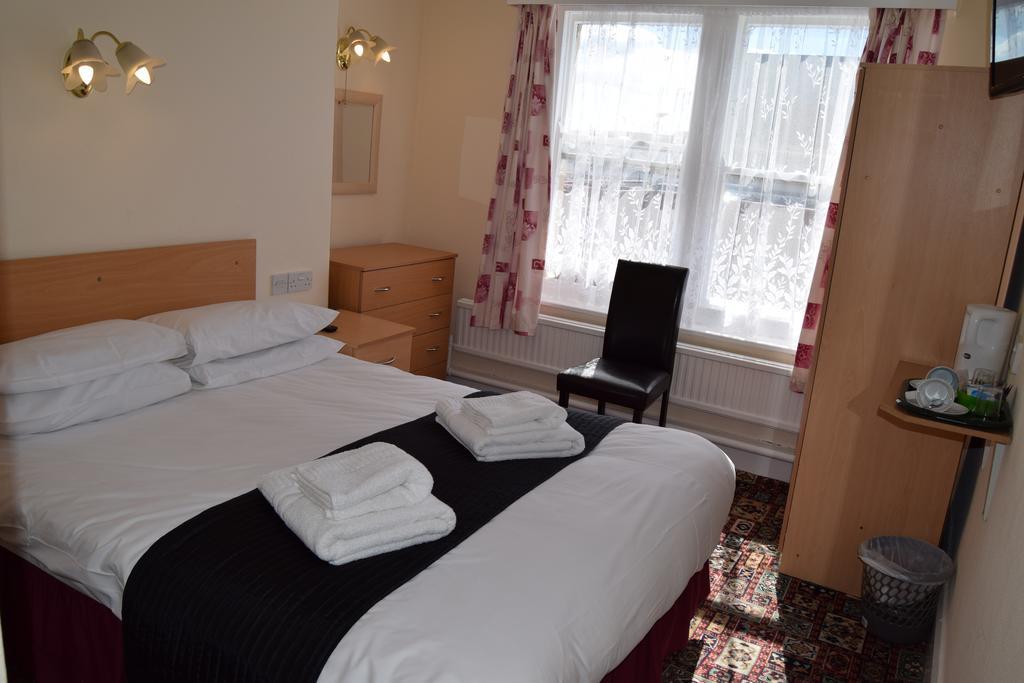 Westminster Hotel Rhyl Exteriör bild