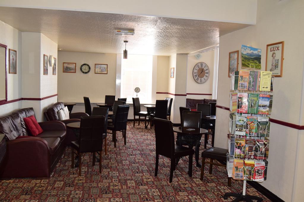 Westminster Hotel Rhyl Exteriör bild